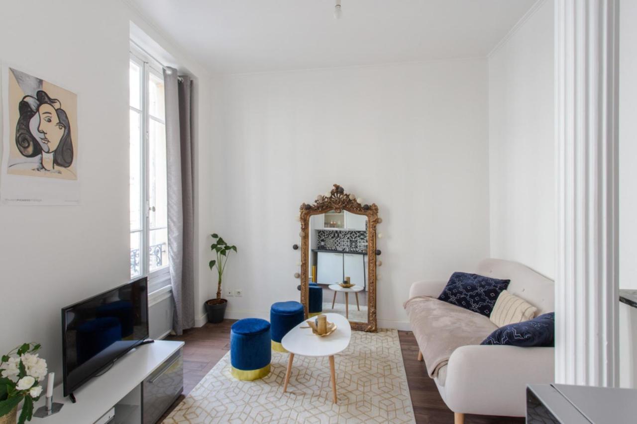 Charming Flat With Balcony At The Heart Of Nearby The - Welkeys Appartement